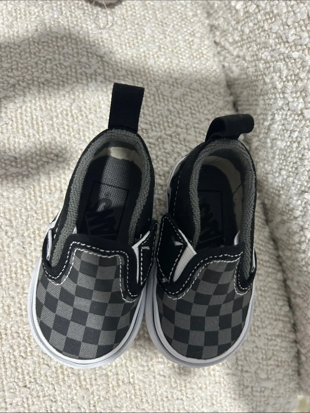 Infant Vans Checkerboard Slip-On Sneakers in Black and Gray - Picture 3 of 6